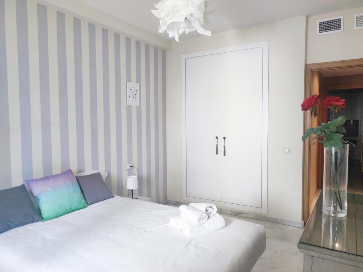 Casa Torrijiano.Parking Gratis!. Apartman Sevilla Kültér fotó
